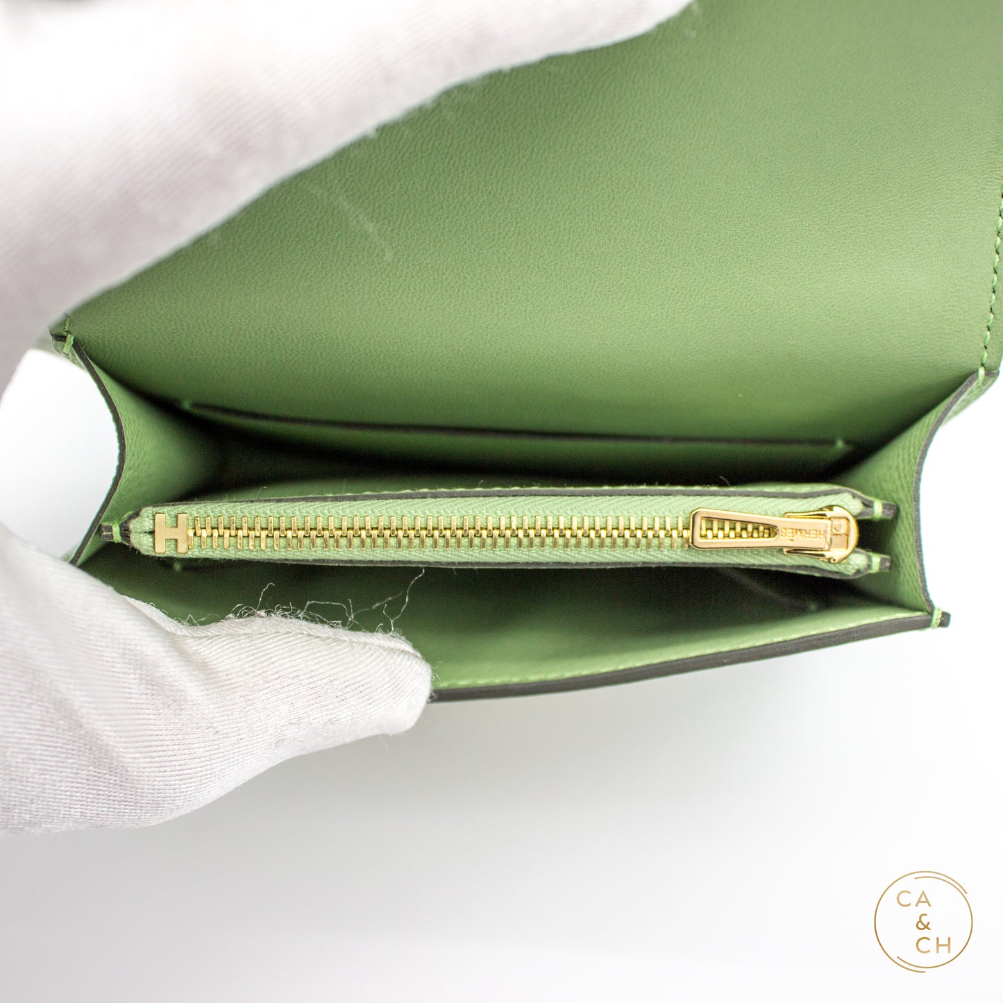 Hermès Constance Slim Wallet in Vert Criquet Epsom Leather with Gold Hardware