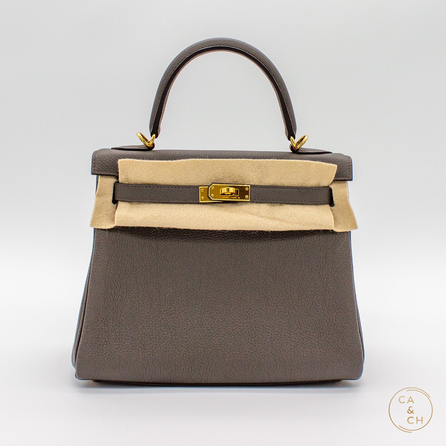 Hermès Kelly 25 Retourne in Gris Etain Togo Leather with Gold Hardware, Z-Stamp (2021)