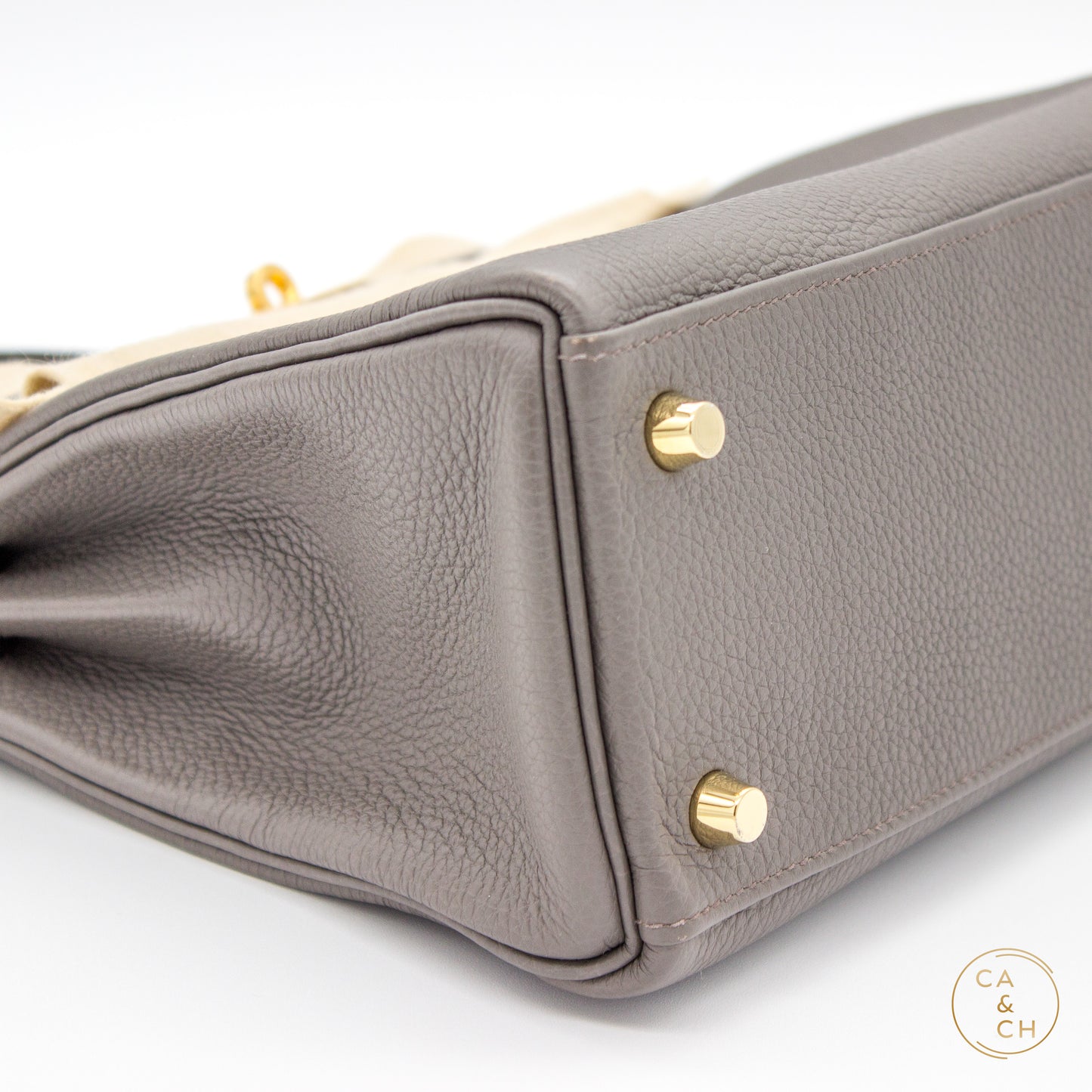 Hermès Kelly 25 Retourne in Gris Etain Togo Leather with Gold Hardware, Z-Stamp (2021)