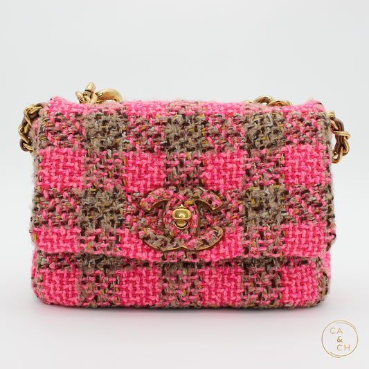 Chanel Flapbag 19 Tweed Small in Pink Brown