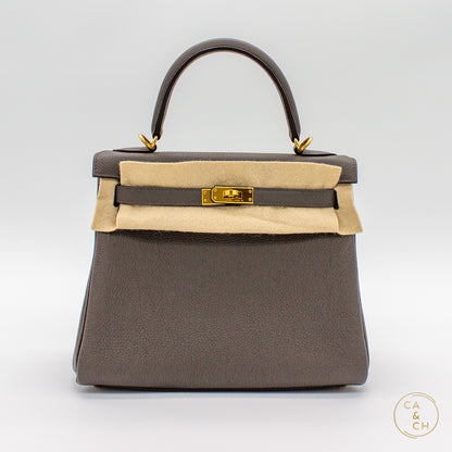 Hermès Kelly 25 Retourne in Gris Etain Togo Leather with Gold Hardware, Z-Stamp (2021)