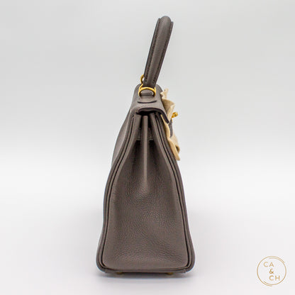 Hermès Kelly 25 Retourne in Gris Etain Togo Leather with Gold Hardware, Z-Stamp (2021)