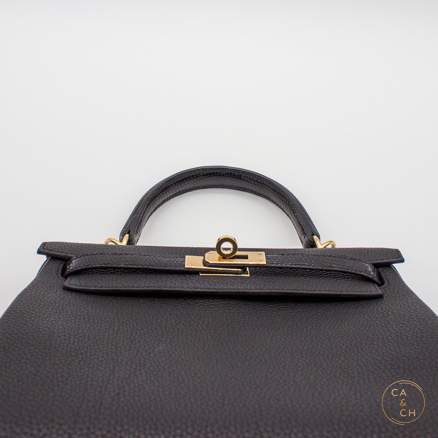Hermès Kelly 25 Touch II Retourne in Noir with Lizard and Gold Hardware U-stamp 2023