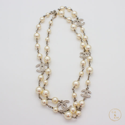 Chanel Necklace Pearl with 5 CC Charm