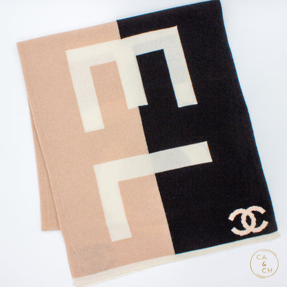 Chanel CC Logo Color-Block Scarf Pink / Black